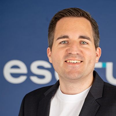 Sebastian Weidenbach, esatus AG — technical integration, architecture and KYC